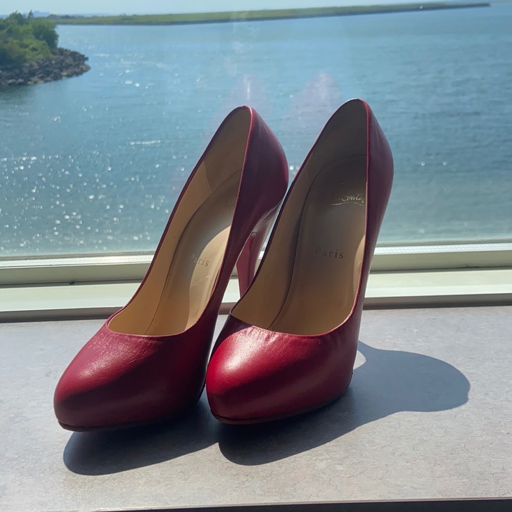 Smoking Red Hot!!!!! Christian Louboutin Feticha 120 Pumps